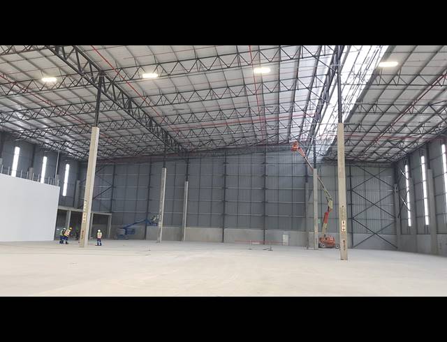 5,600M² WAREHOUSE TO LET IN BRACKENFELL CENTRAL